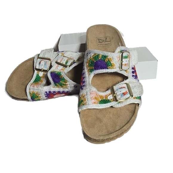 Dirty Laundry Crochet Sandals Women Sz 8 Slip On Shoes Boho Cute Hippie Flat - Picture 1 of 1